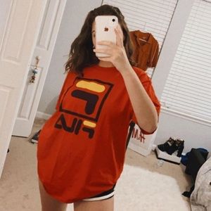 RED FILA TEE